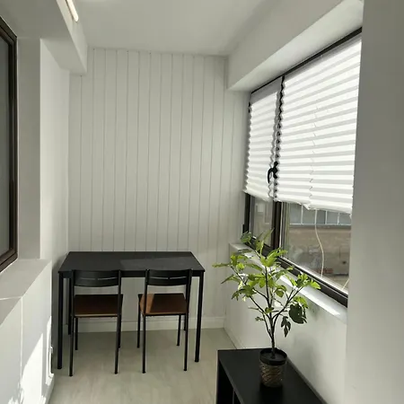 Lazynest - Charming Apartment Near Cismigiu Park Bucharest Exterior photo