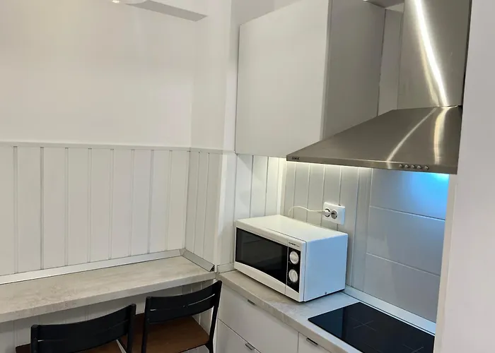 Lazynest - Charming Apartment Near Cismigiu Park
