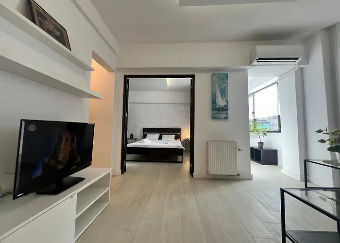 Lazynest - Charming Apartment Near Cismigiu Park