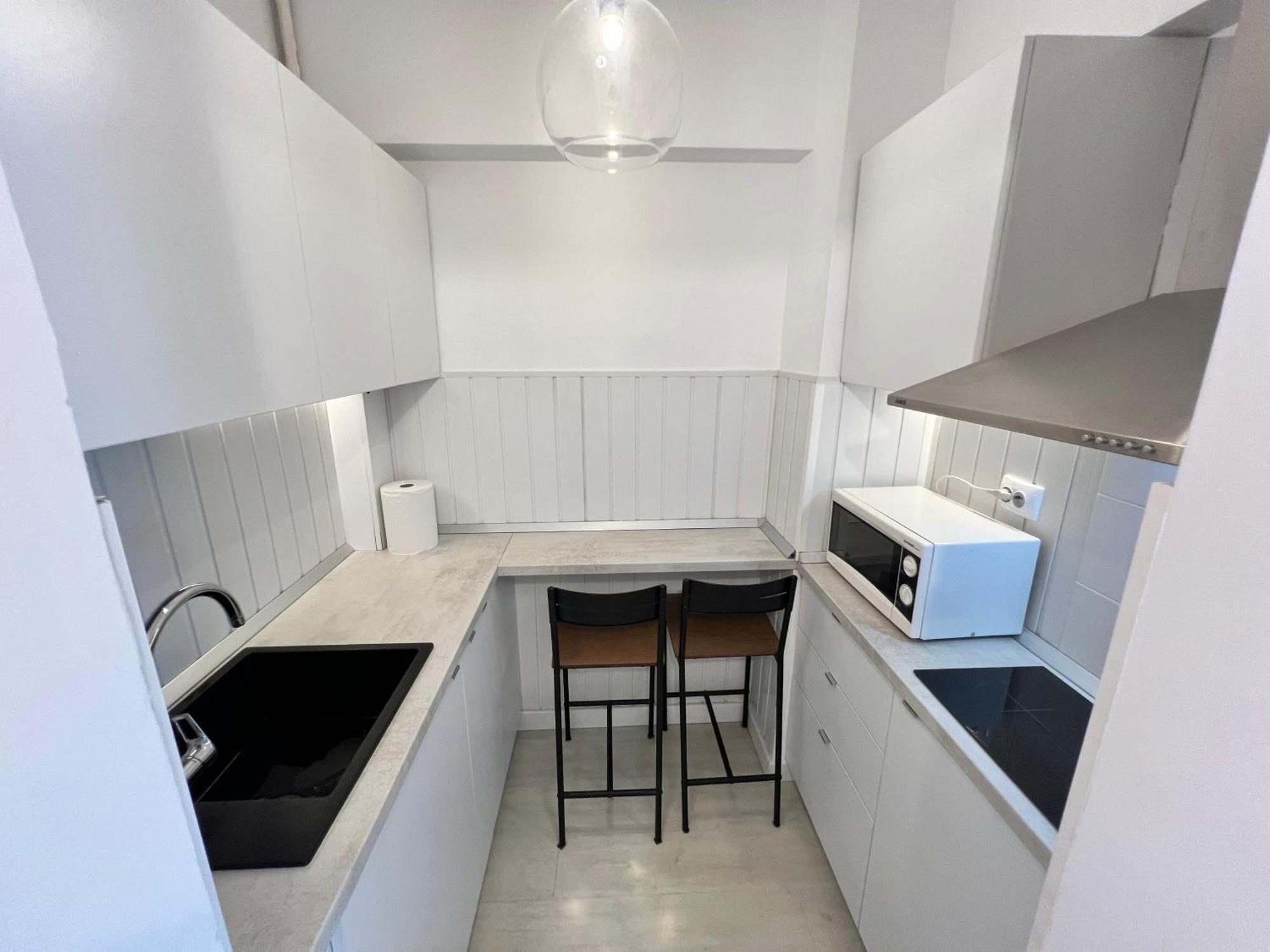 Lazynest - Charming Near Cismigiu Park Apartment Bucharest