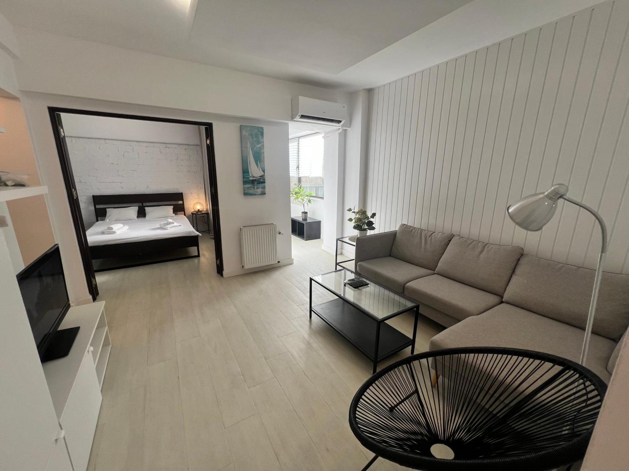 Lazynest - Charming Near Cismigiu Park Bucharest